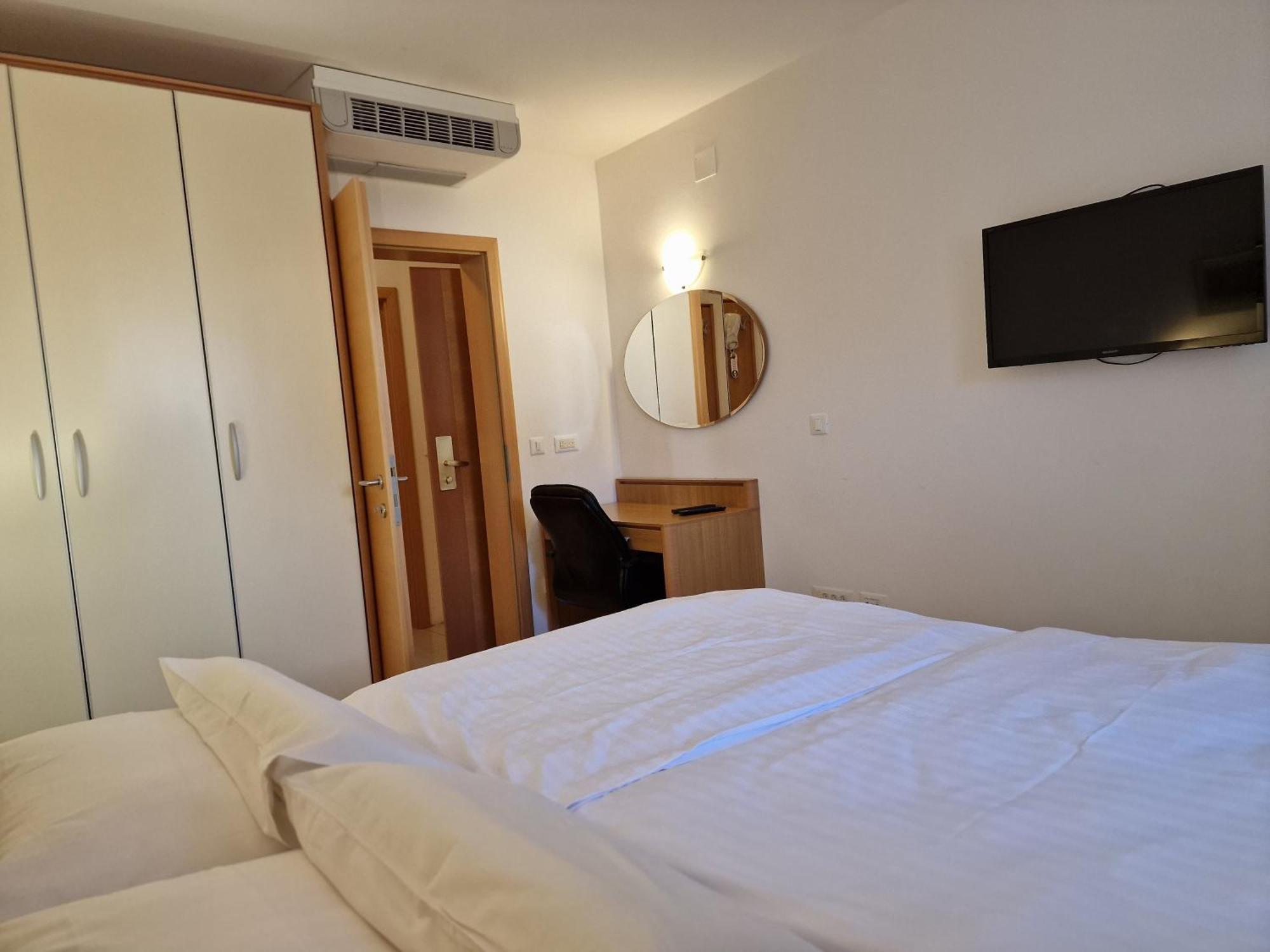Aparthotel Gaja Bled Exteriör bild