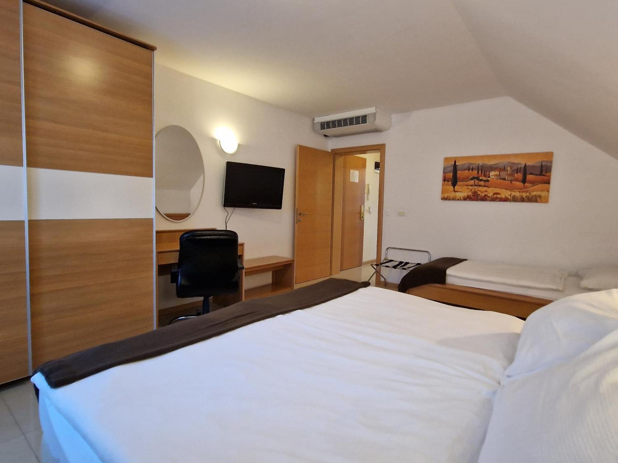 Aparthotel Gaja Bled Exteriör bild